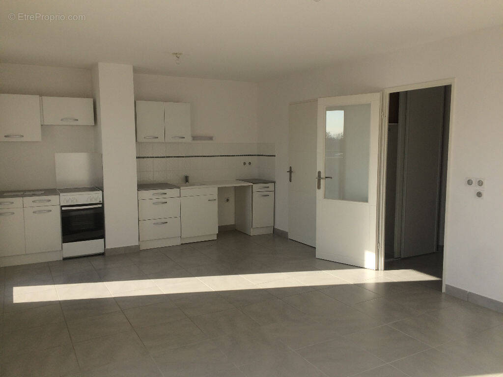 Appartement à LATTES