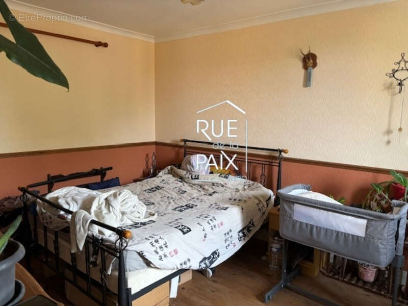 Maison à SAINT-LOUP-LAMAIRE