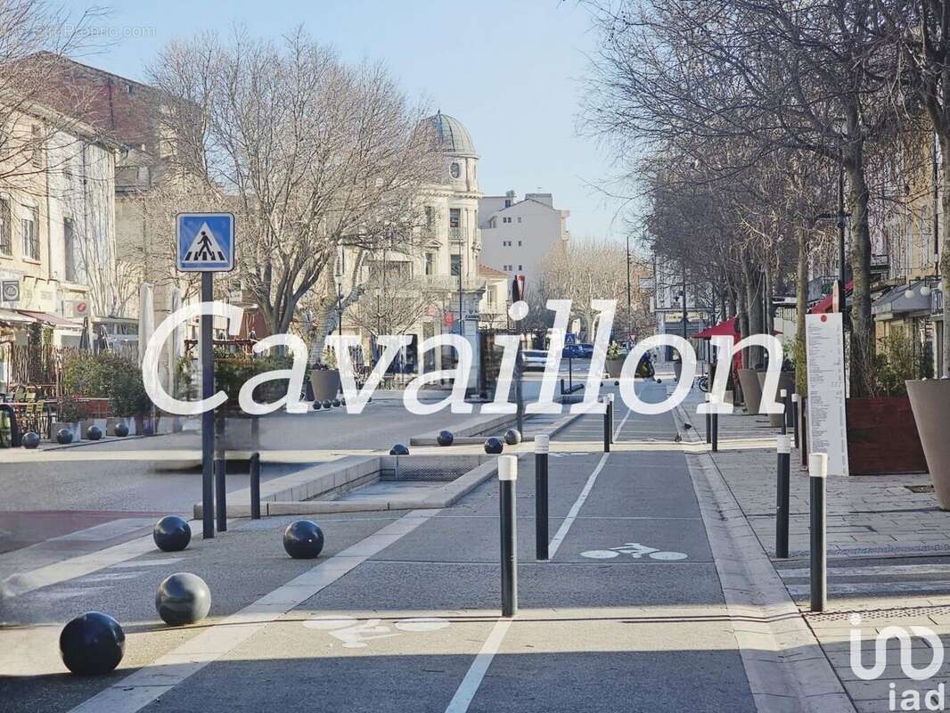 Photo 2 - Commerce à CAVAILLON