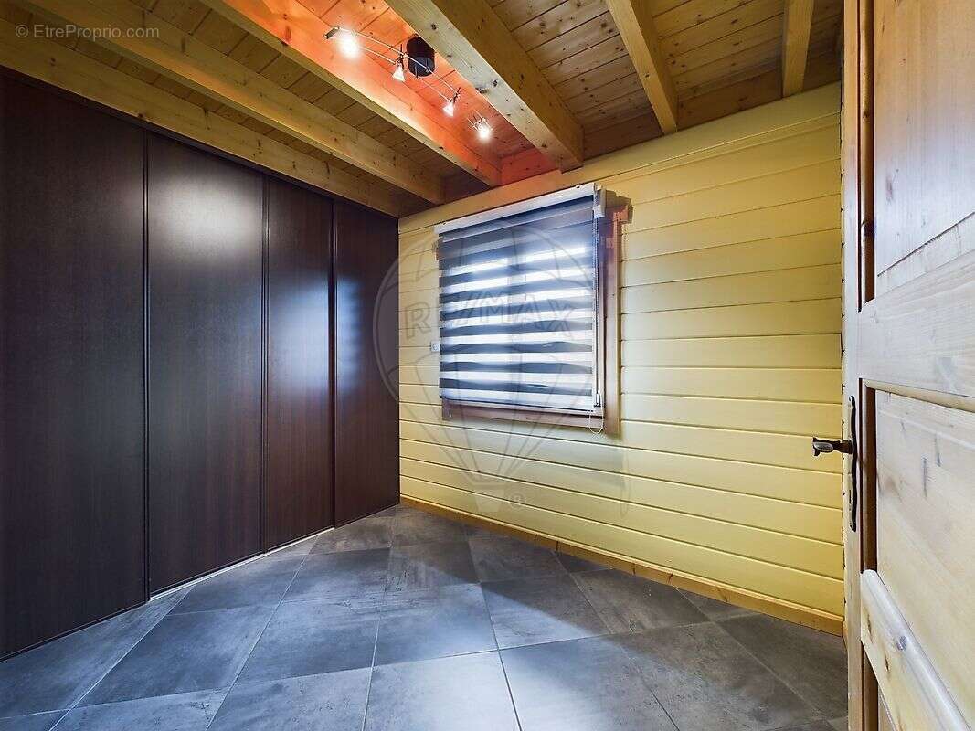 Maison à COSNES-ET-ROMAIN