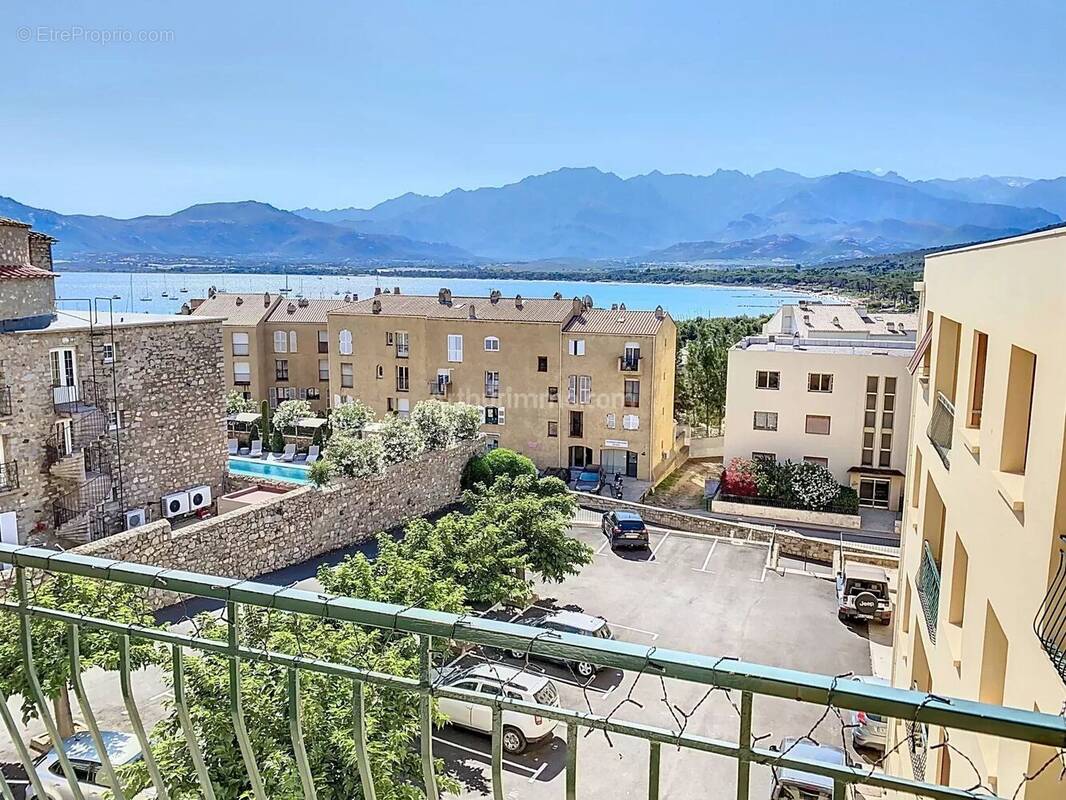 Appartement à CALVI