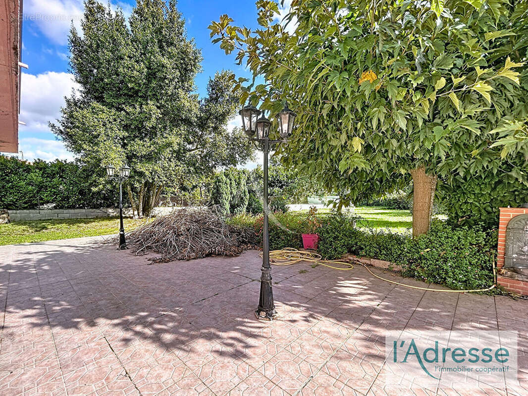 Maison à BRUGUIERES