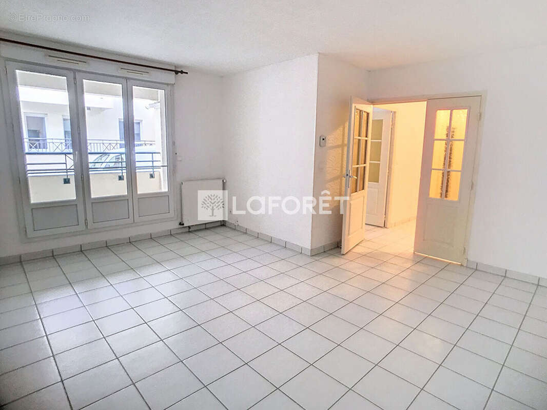 Appartement chalons en champagne - 3 pièces - 70,07 m² - photo 10