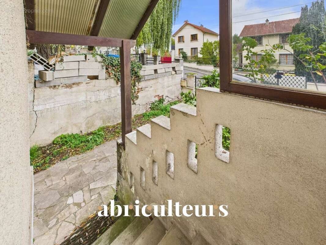 Maison à VILLEMOMBLE