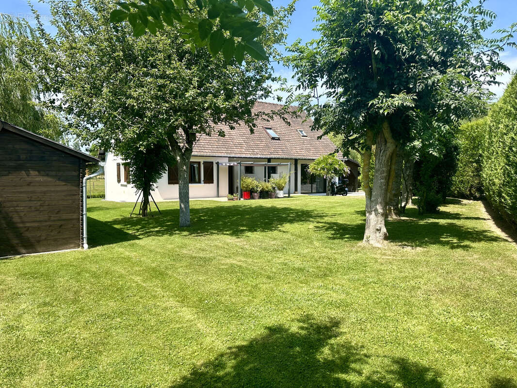 Belle maison familiale de 185 m2   Un véritable havre de paix en bord de rivière - photo 21