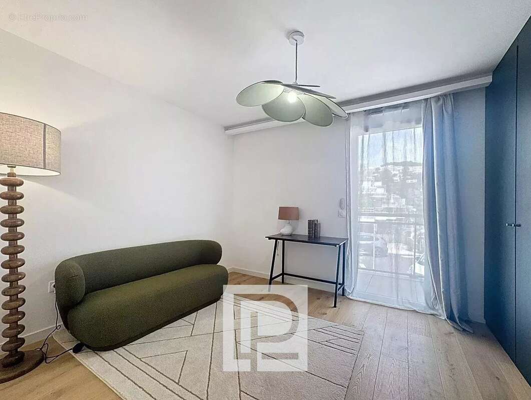 Appartement à LE CANNET