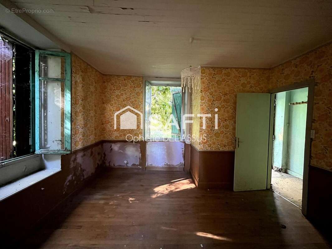 Maison 150 m² à Espartignac  - photo 2