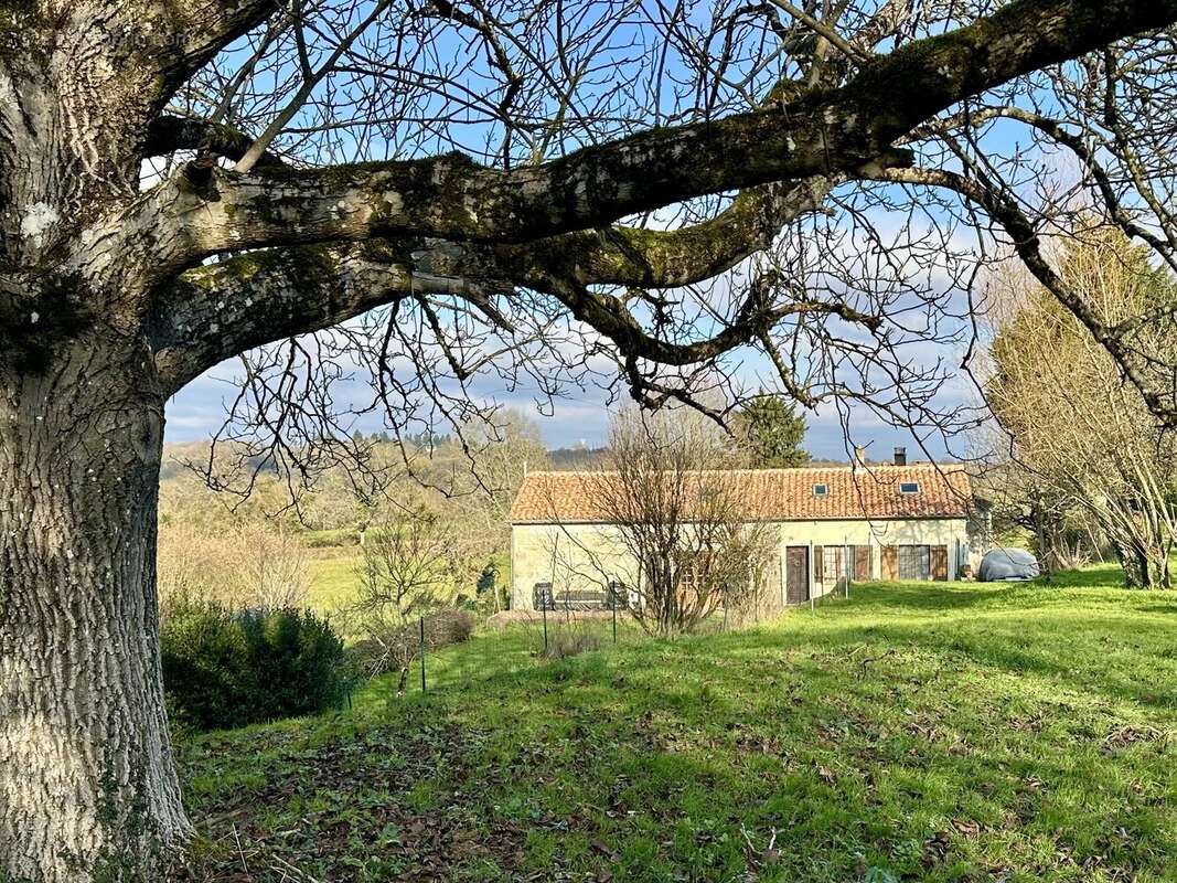 Maison à NANTEUIL-EN-VALLEE