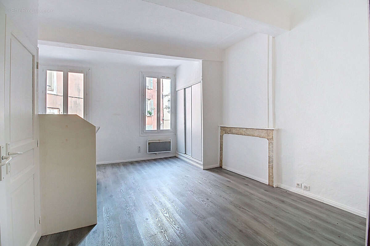 Appartement à DRAGUIGNAN