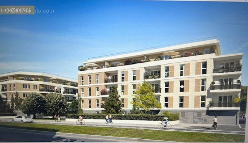 Appartement à AVRILLE