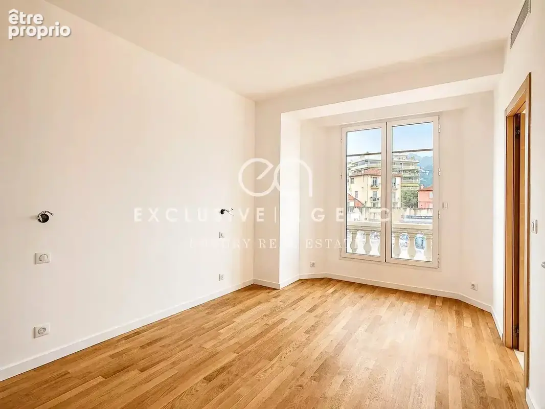 Cannes banane - Appartement 3 pièces de 66m² refait à neuf - photo 6