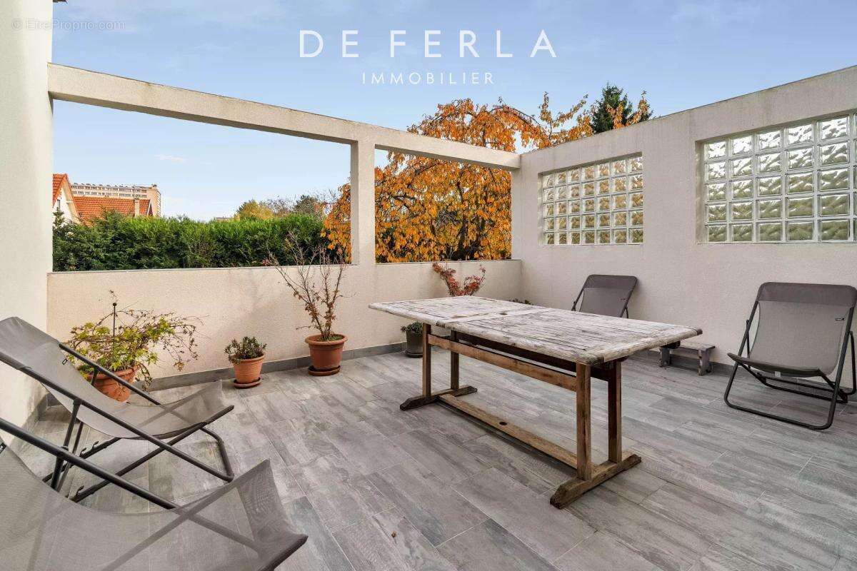 Maison à NEUILLY-SUR-MARNE