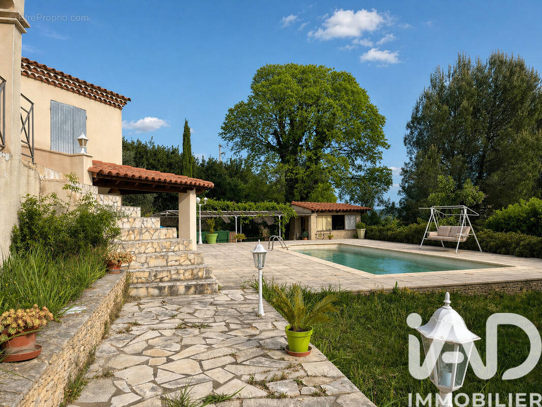 Photo 1 - Maison à SAINT-MAXIMIN