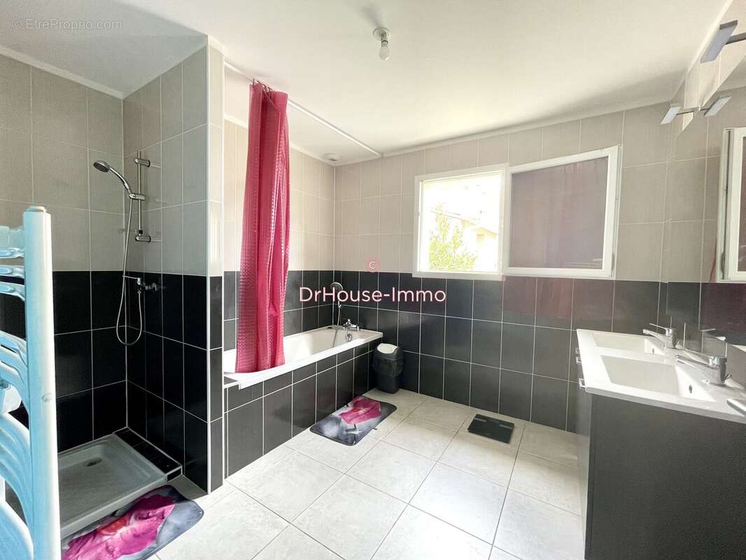 Maison à FONTENILLES