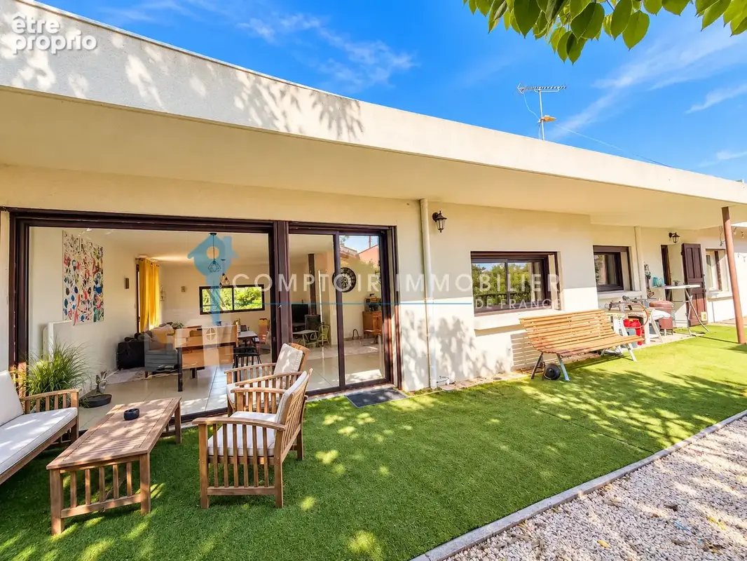 Martigues Jonquières   Maison de plain-pied de 120 m2 sur 1 045 m2 de terrain, un beau potentiel à révéler - photo 2