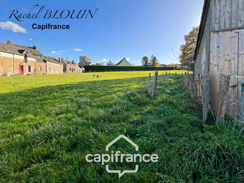 Terrain à MARTIGNE-FERCHAUD