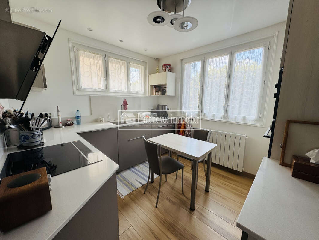 Maison à SAVIGNY-SUR-ORGE