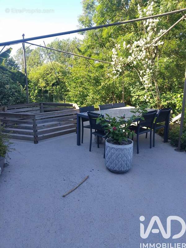 Maison 164 m² à Saint-Georges-De-Noisne  - photo 4