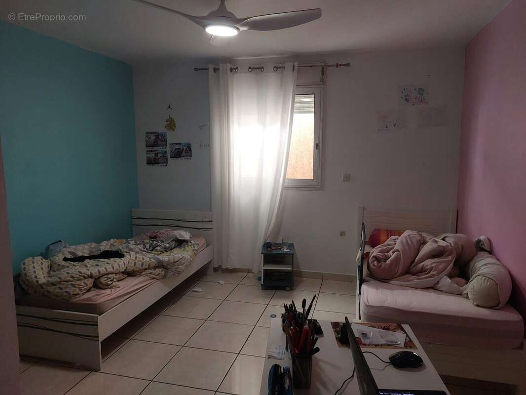 Maison 200 m² à Saint-Denis  - photo 7