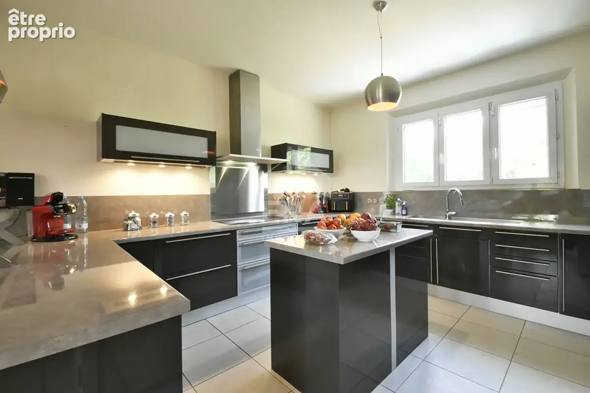 Maison 240m² à montfort-l'amaury - photo 5