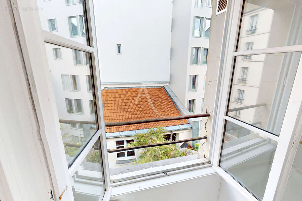Appartement à PARIS-10E