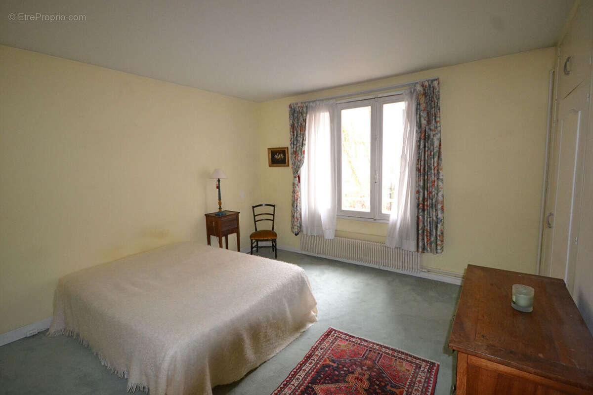 Appartement à PARIS-7E