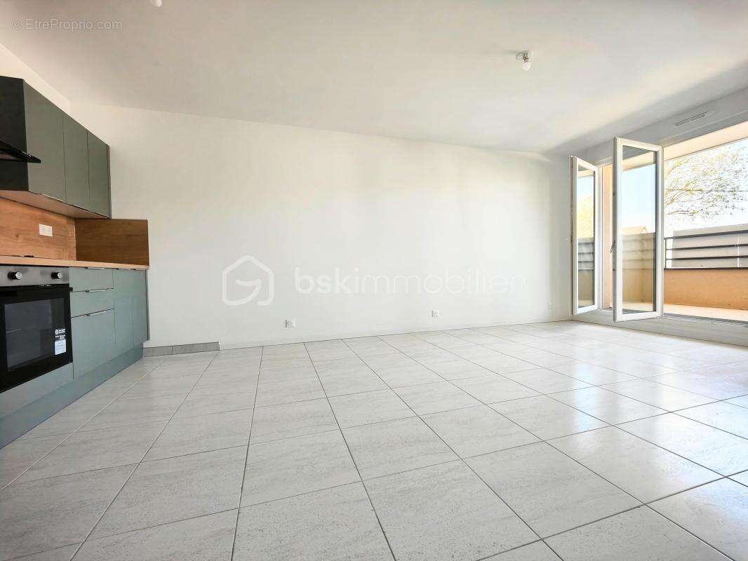 Appartement à JOUARS-PONTCHARTRAIN
