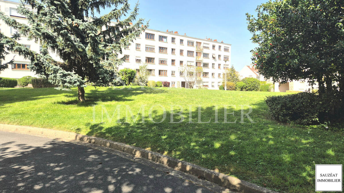 Appartement à BAGNEUX