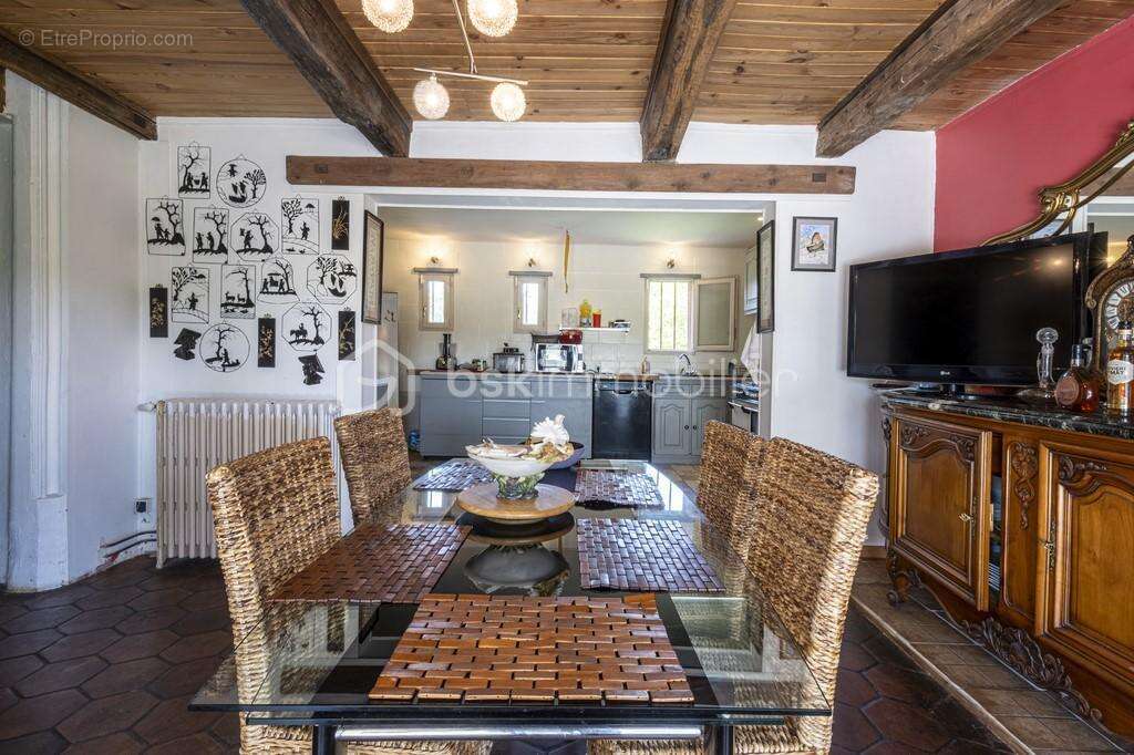 Maison à VERNEUIL-L'ETANG