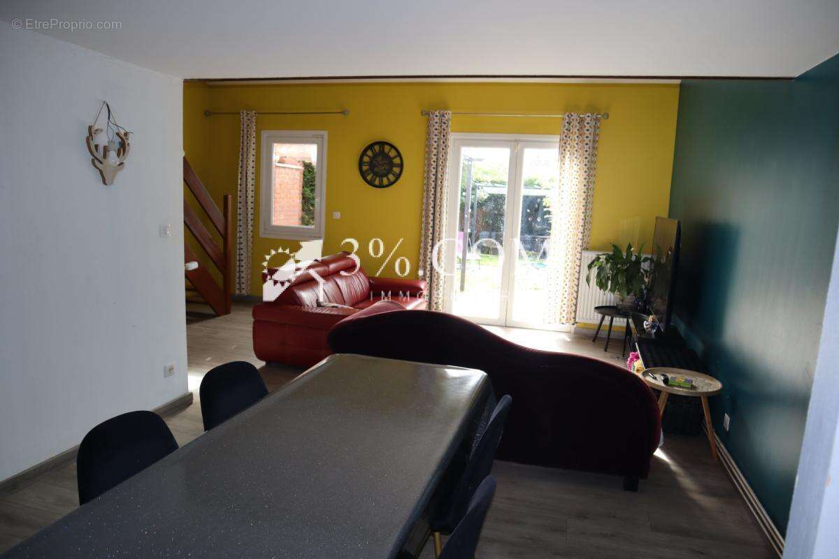 Maison à GONDECOURT