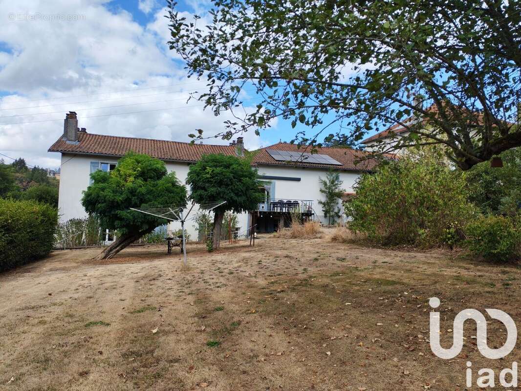 Photo 2 - Maison à ROCHECHOUART