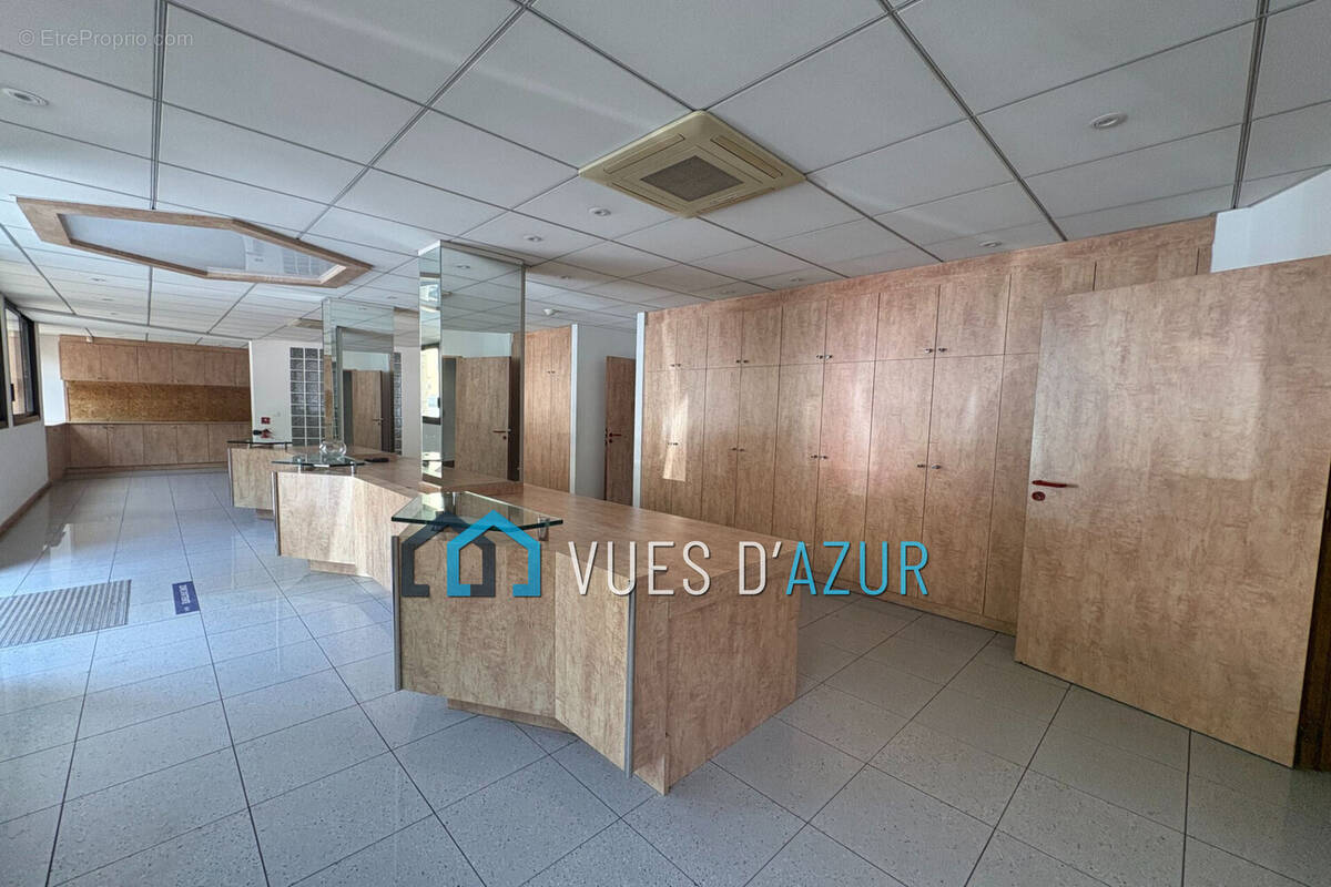 Commerce à LE CANNET