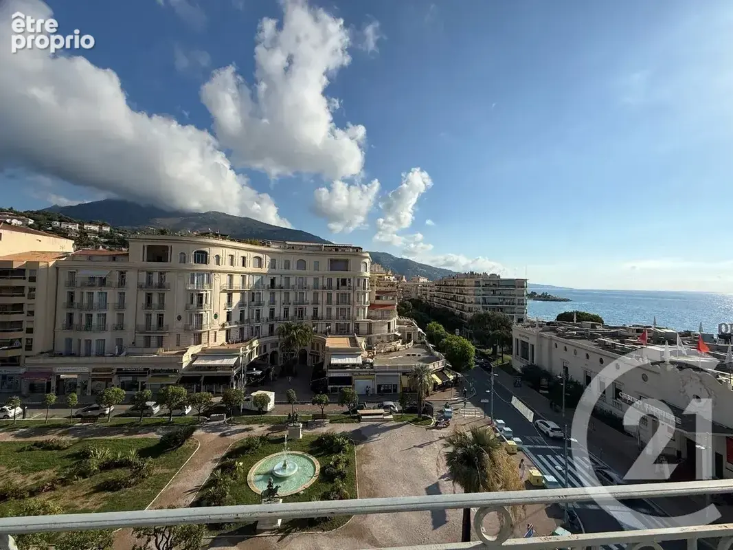 Photo Appartement à Menton au prix de 636 000€