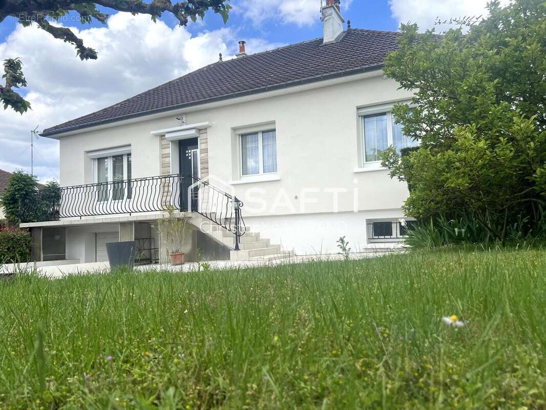 Photo 3 - Maison à DANGE-SAINT-ROMAIN