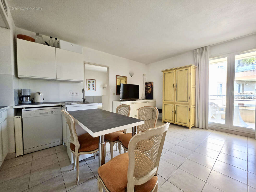 Appartement à ROQUEBRUNE-CAP-MARTIN