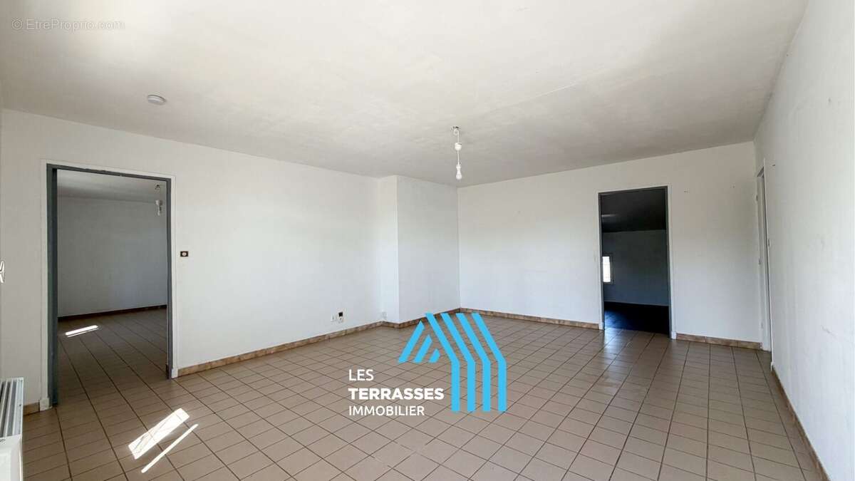 Appartement à SAINT-GERVAIS-SUR-ROUBION