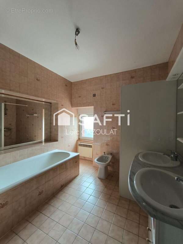 Photo 7 - Maison à MECE