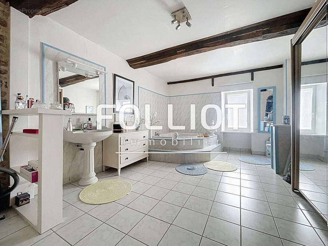 A vendre - Maison Bourgvallées - Soulles - photo 8