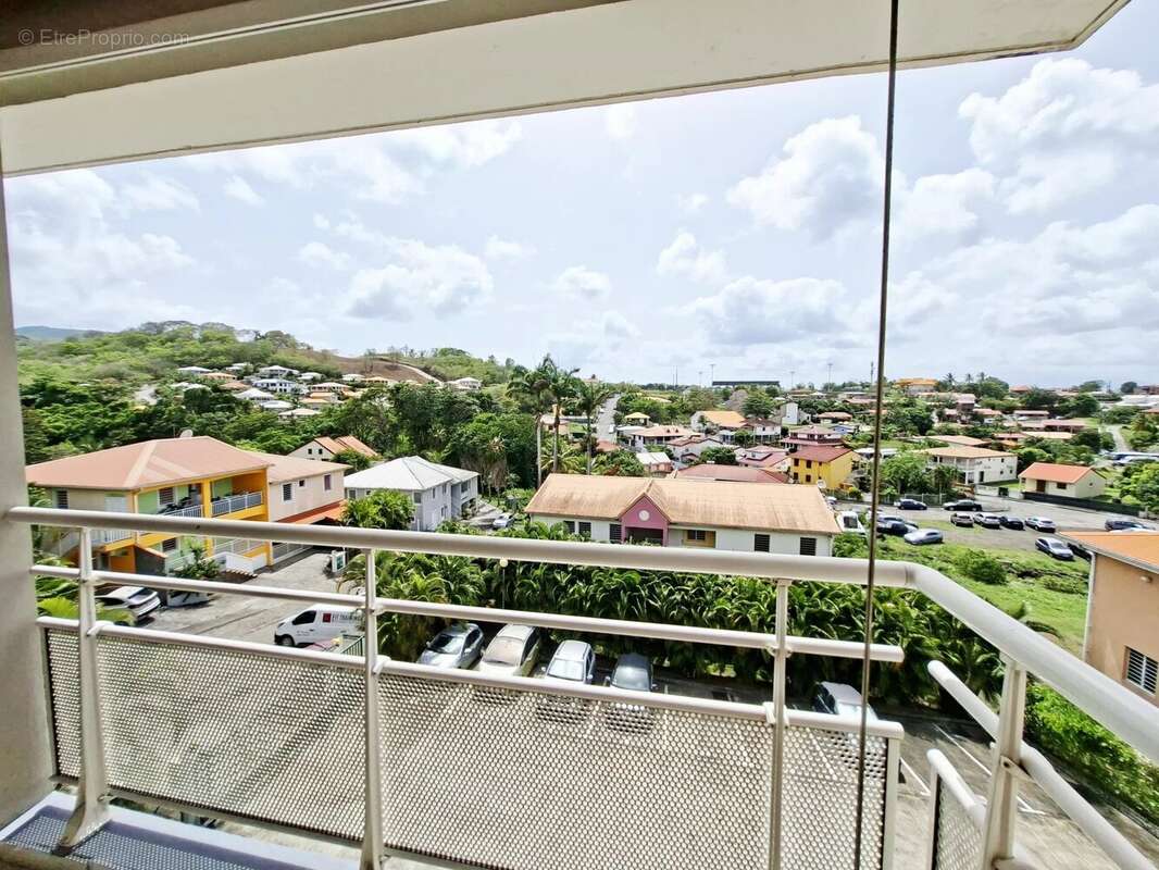 Appartement à LES TROIS-ILETS