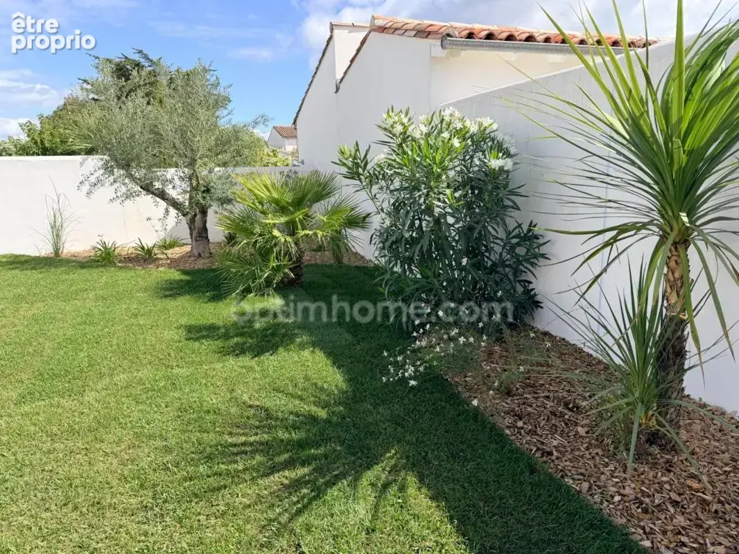 Bois Plage en Ré Maison neuve de plain-pied avec piscine, jardin et quatre chambres villa Haut de gamme - photo 4