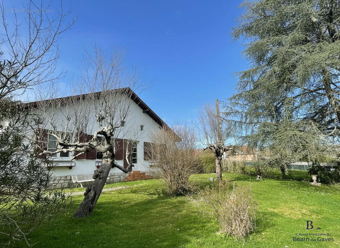 Maison à SALIES-DE-BEARN