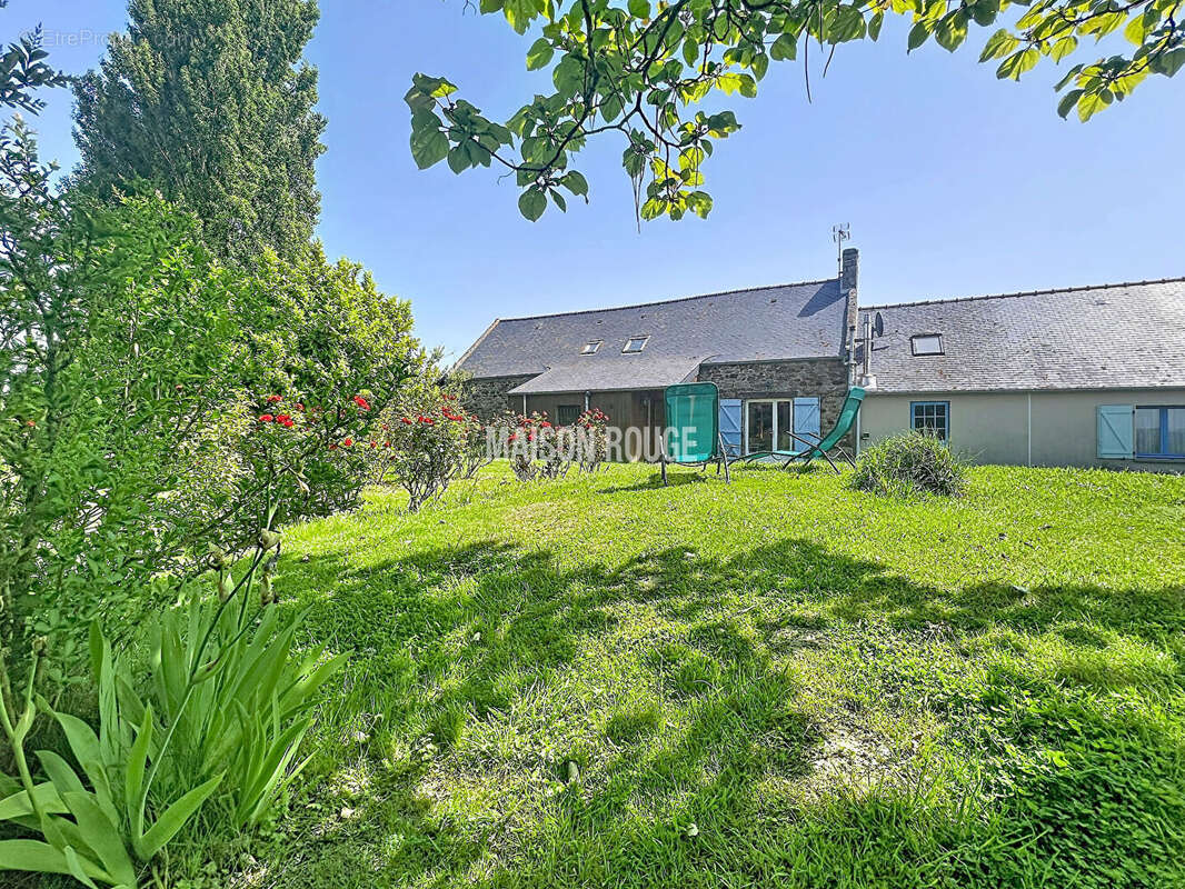 Maison à ROZ-SUR-COUESNON