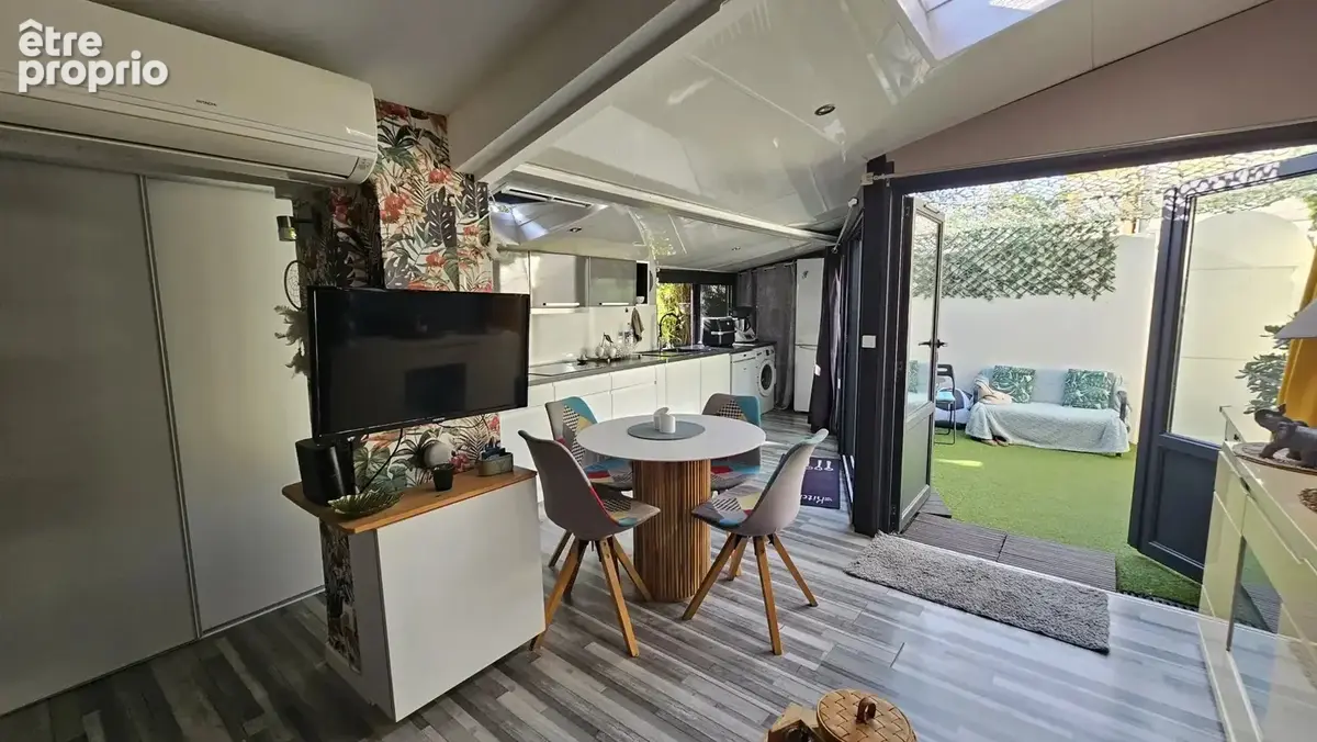 Maison entièrement rénovée très proche de la mer à pieds avec extérieur - photo 2