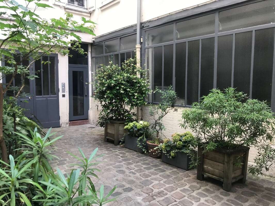 Appartement à PARIS-10E