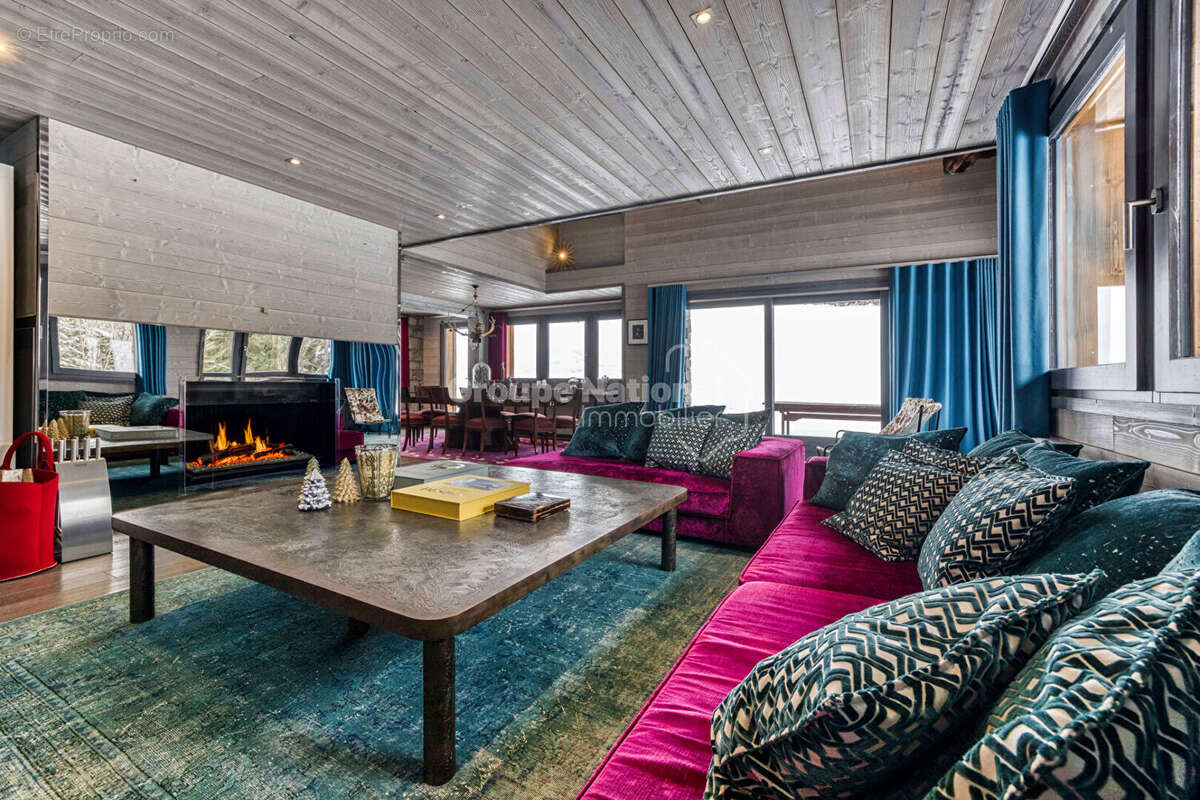 Maison à DEMI-QUARTIER