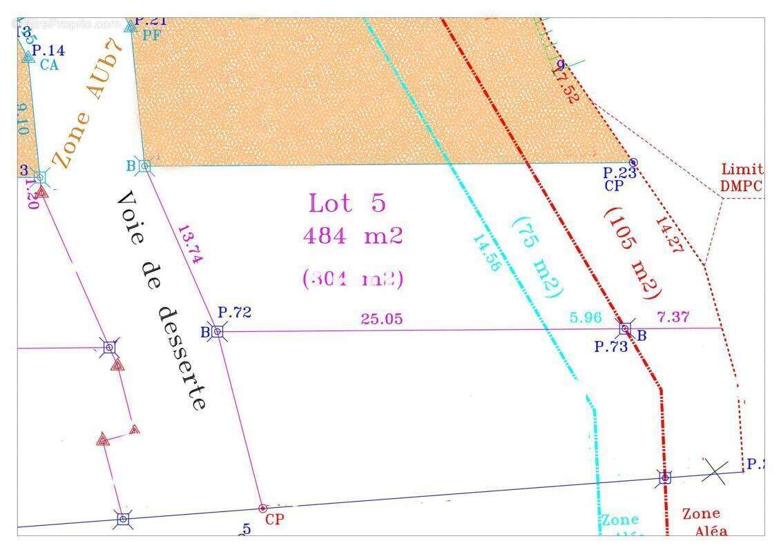 Terrain à SAINT-BENOIT