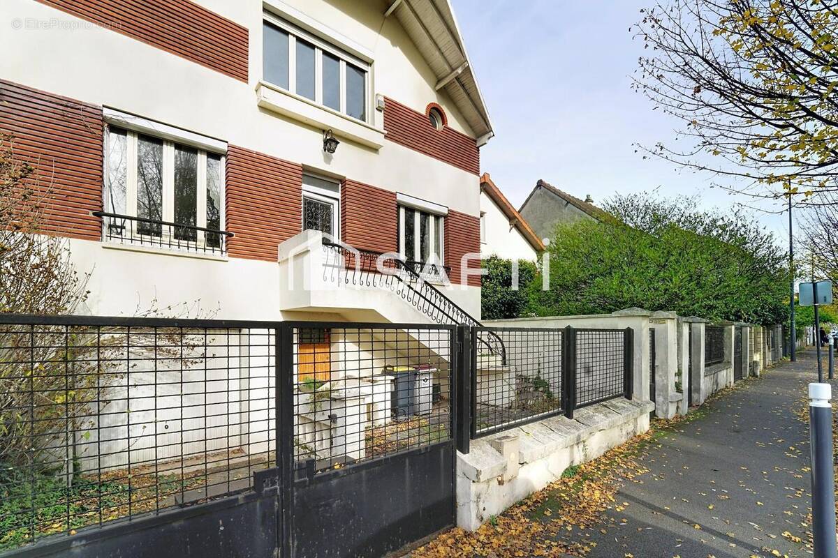 Photo 1 - Maison à MONTREUIL