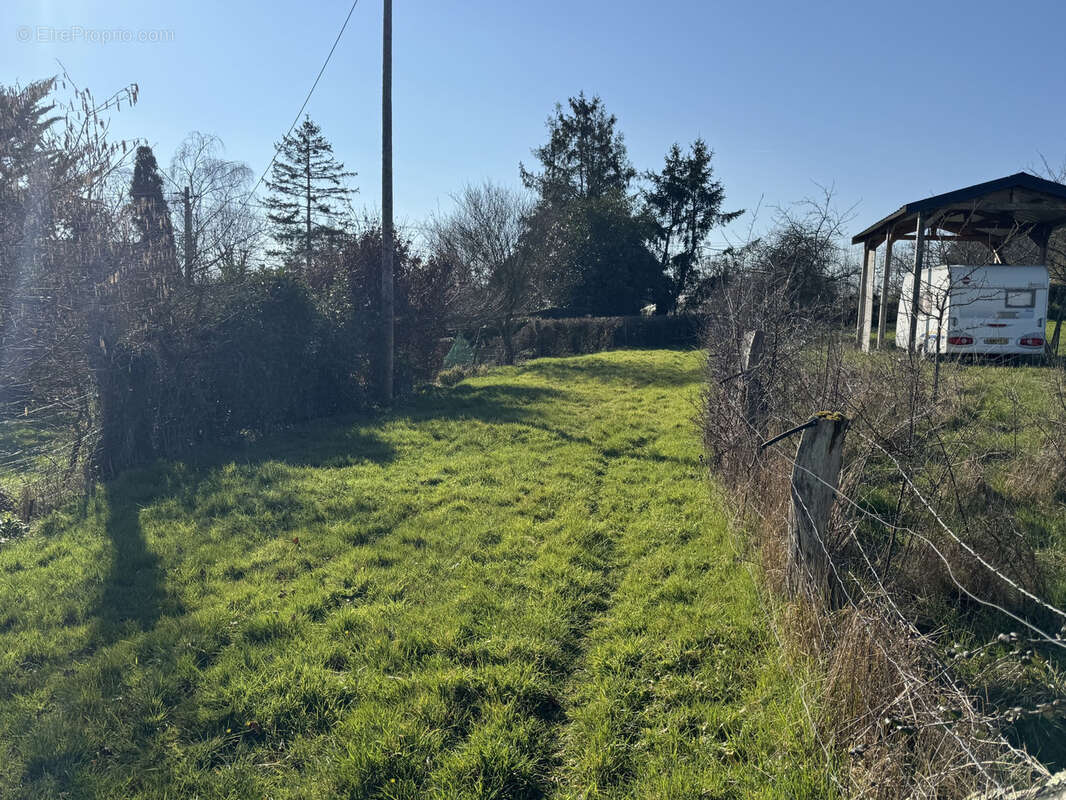 Terrain à THURY-HARCOURT
