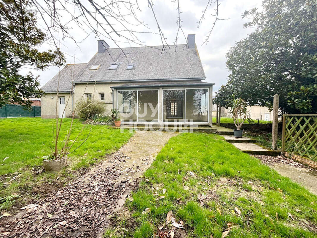 Maison à SAINT-JOUAN-DE-L&#039;ISLE