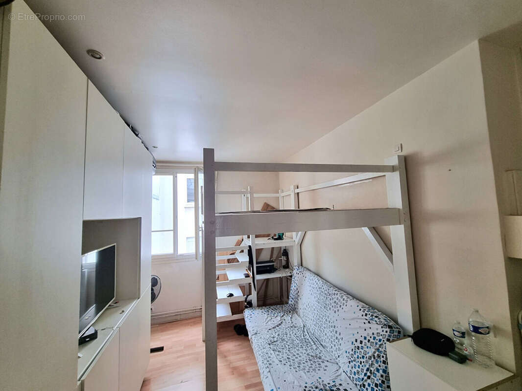 Appartement à PARIS-14E